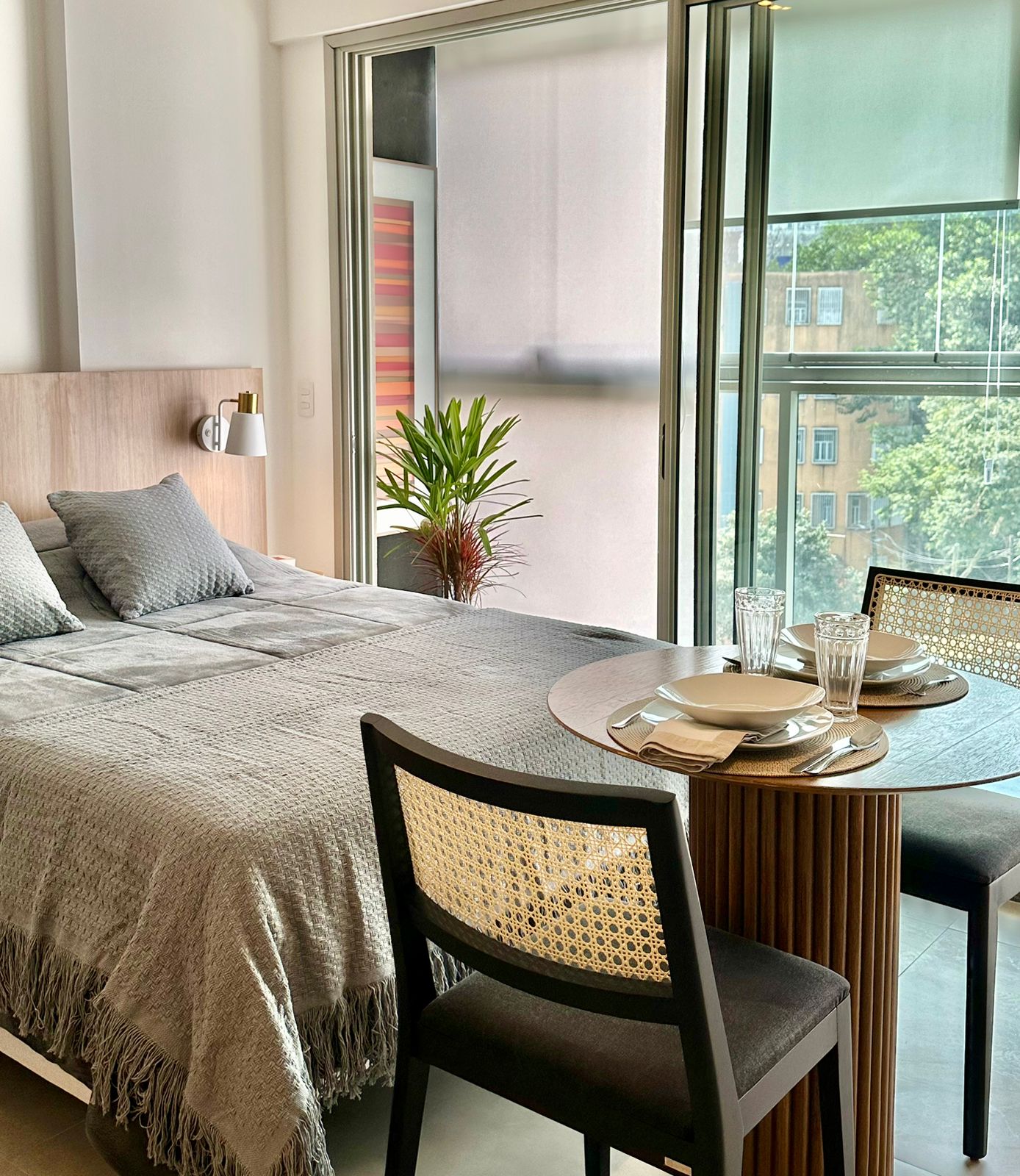 Imagem Apartamento com 1 Quarto para Alugar, 27 m²em Cerqueira César - São Paulo