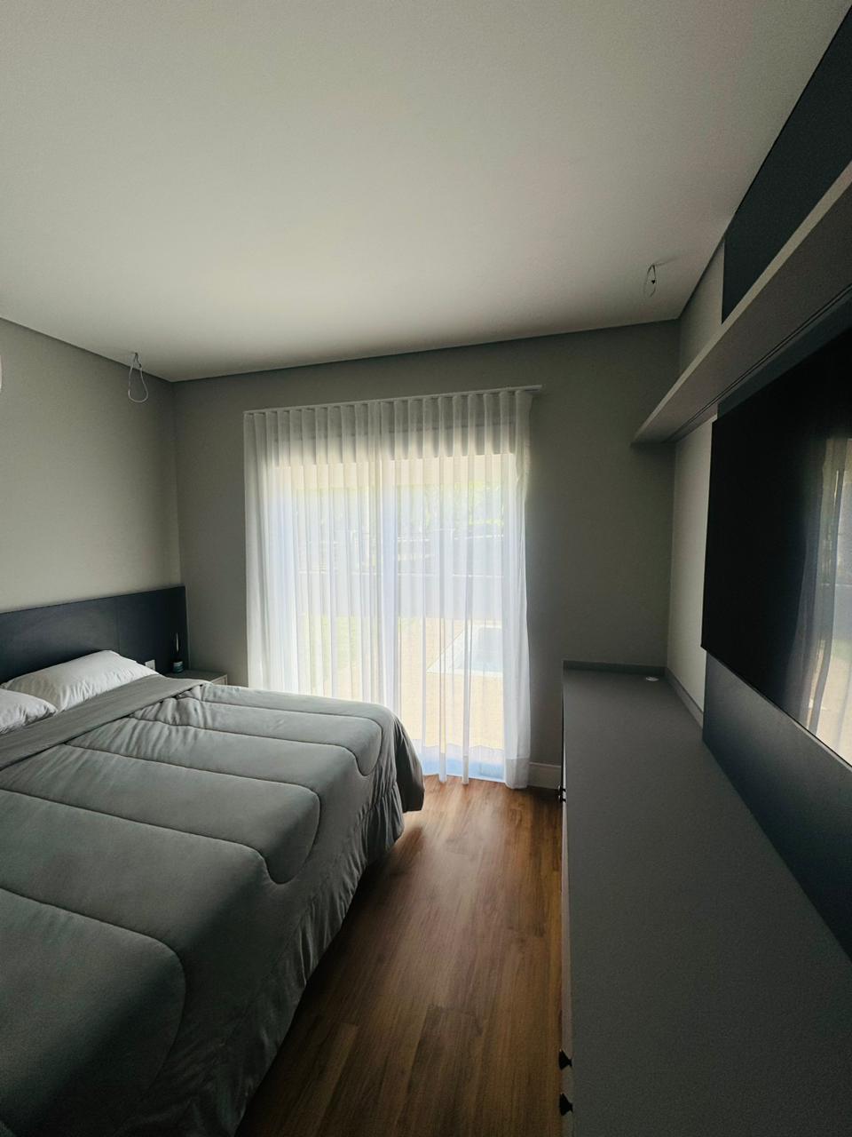 Imagem Casa de Condomínio com 3 Quartos à Venda, 240 m²em Medeiros - Jundiaí