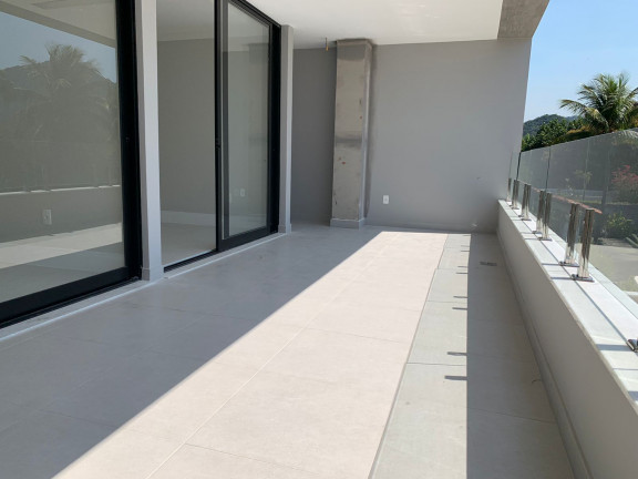 Imagem Casa com 4 Quartos à Venda, 360 m² em Barra da Tijuca - Rio de Janeiro