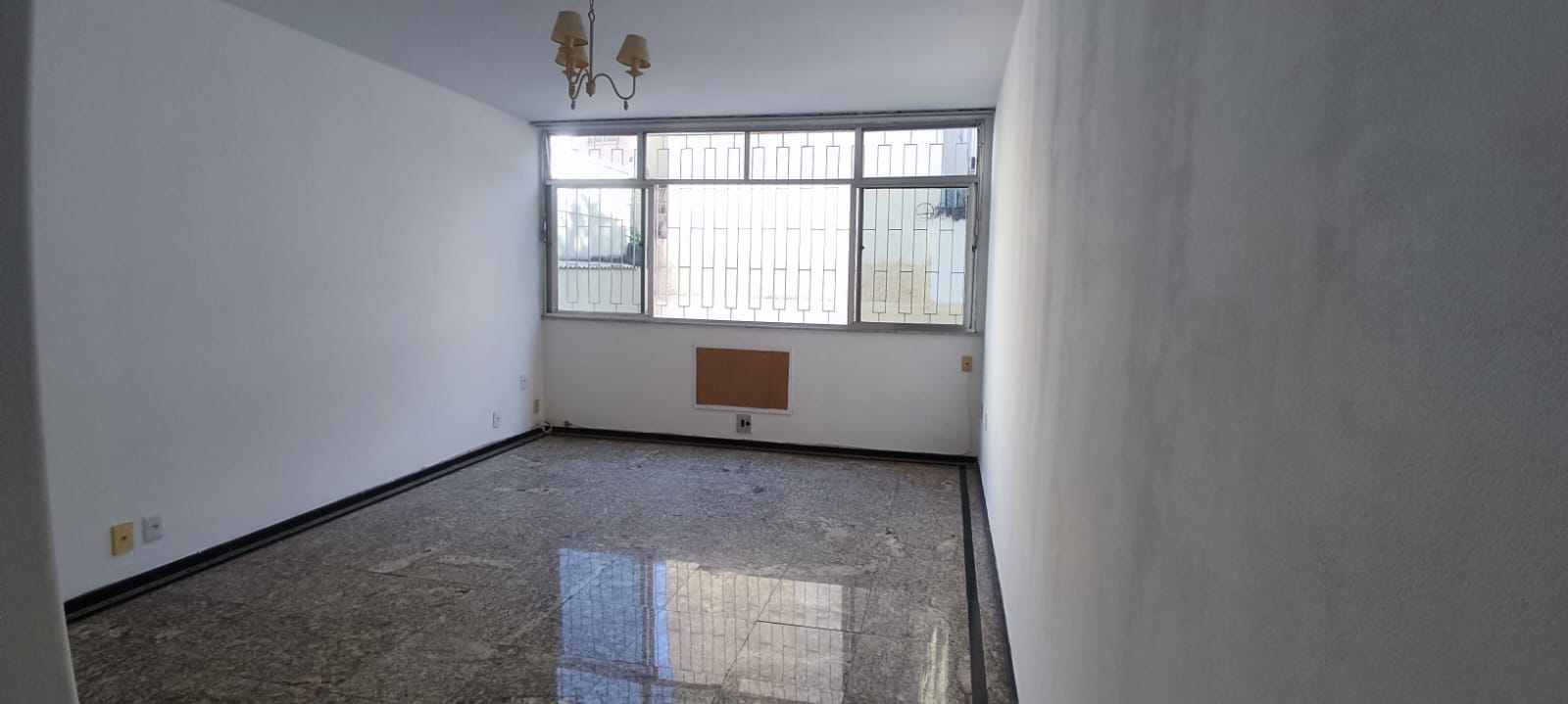 Imagem Apartamento com 2 Quartos à Venda, 77 m²em Icaraí - Niterói