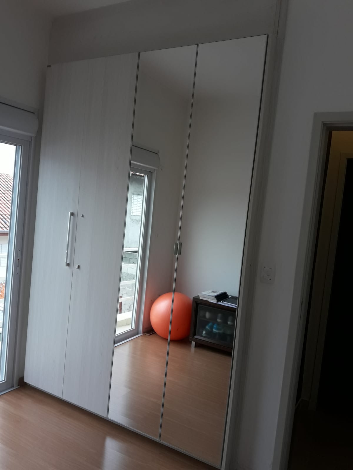 Imagem Casa com 3 Quartos à Venda, 187 m²em Jardins do Paraíso - Mogi das Cruzes Imagem Casa com 3 Quartos à Venda, 187 m²em Jardins do Paraíso - Mogi das Cruzes
