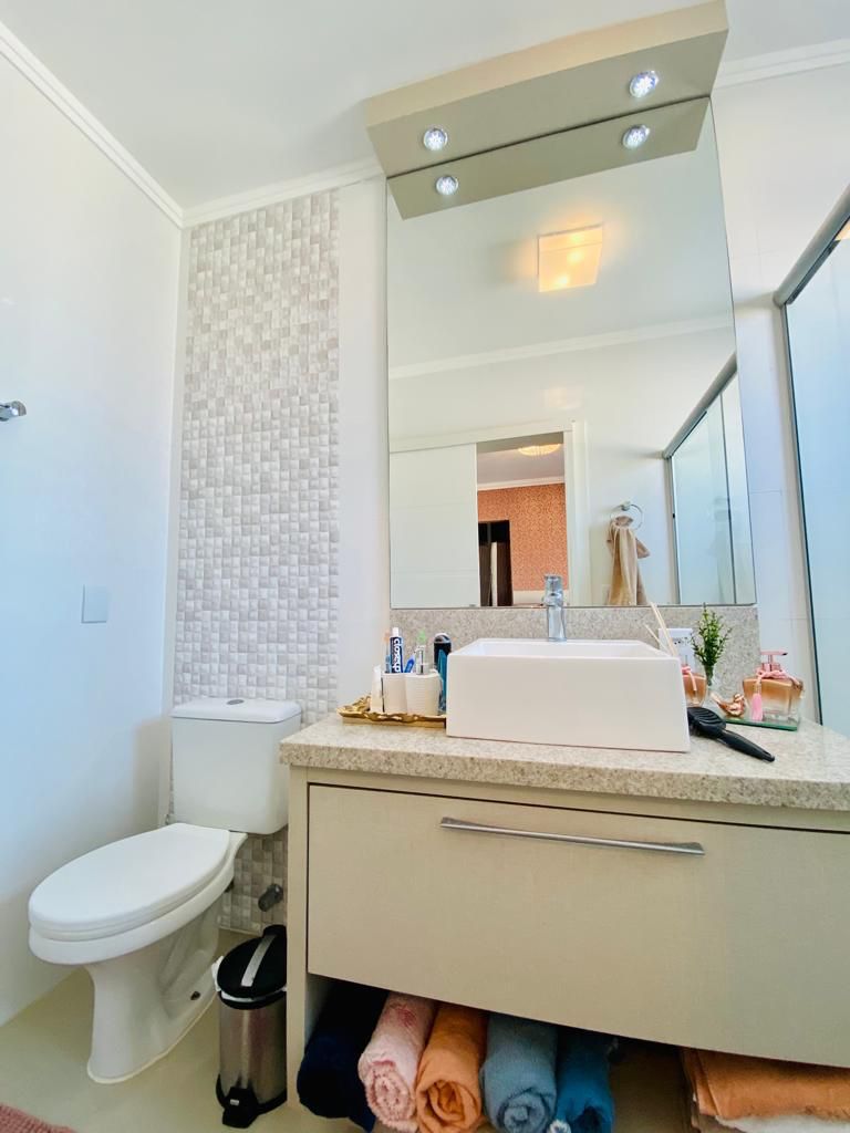 Imagem Sobrado com 3 Quartos à Venda, 360 m²em Atlântida Sul - Osório Imagem Sobrado com 3 Quartos à Venda, 360 m²em Atlântida Sul - Osório
