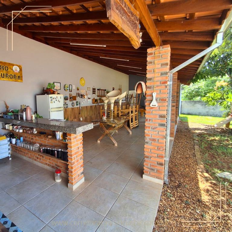 Imagem Imóvel com 2 Quartos para Alugar, 200 m² em Recreio Jardim da Mina (Vitoriana) - Botucatu