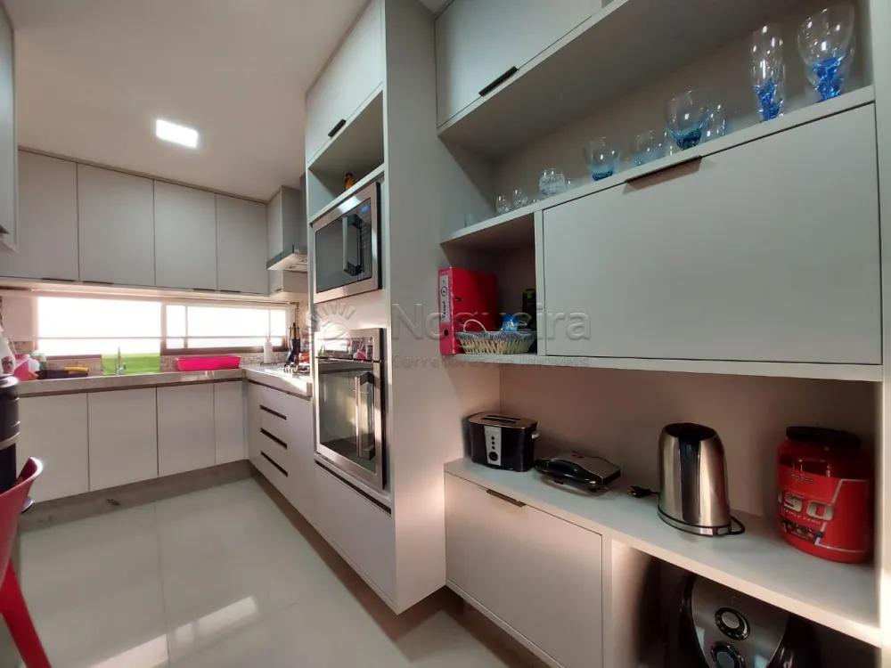 Imagem Apartamento com 4 Quartos para Alugar, 134 m²em Candeias - Jaboatão dos Guararapes