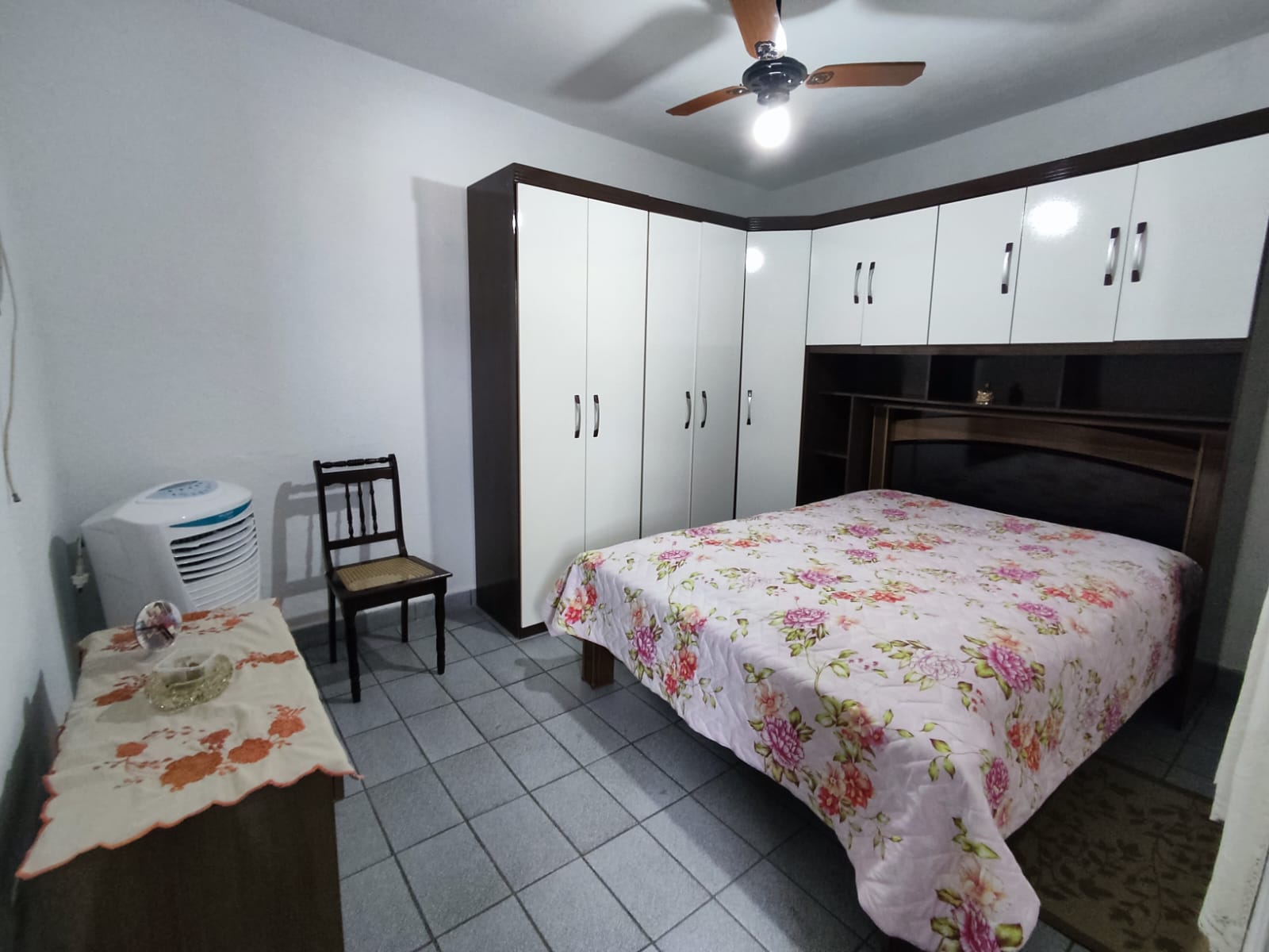 Imagem Casa com 2 Quartos à Venda, 161 m²em Guilhermina - Praia Grande Imagem Casa com 2 Quartos à Venda, 161 m²em Guilhermina - Praia Grande