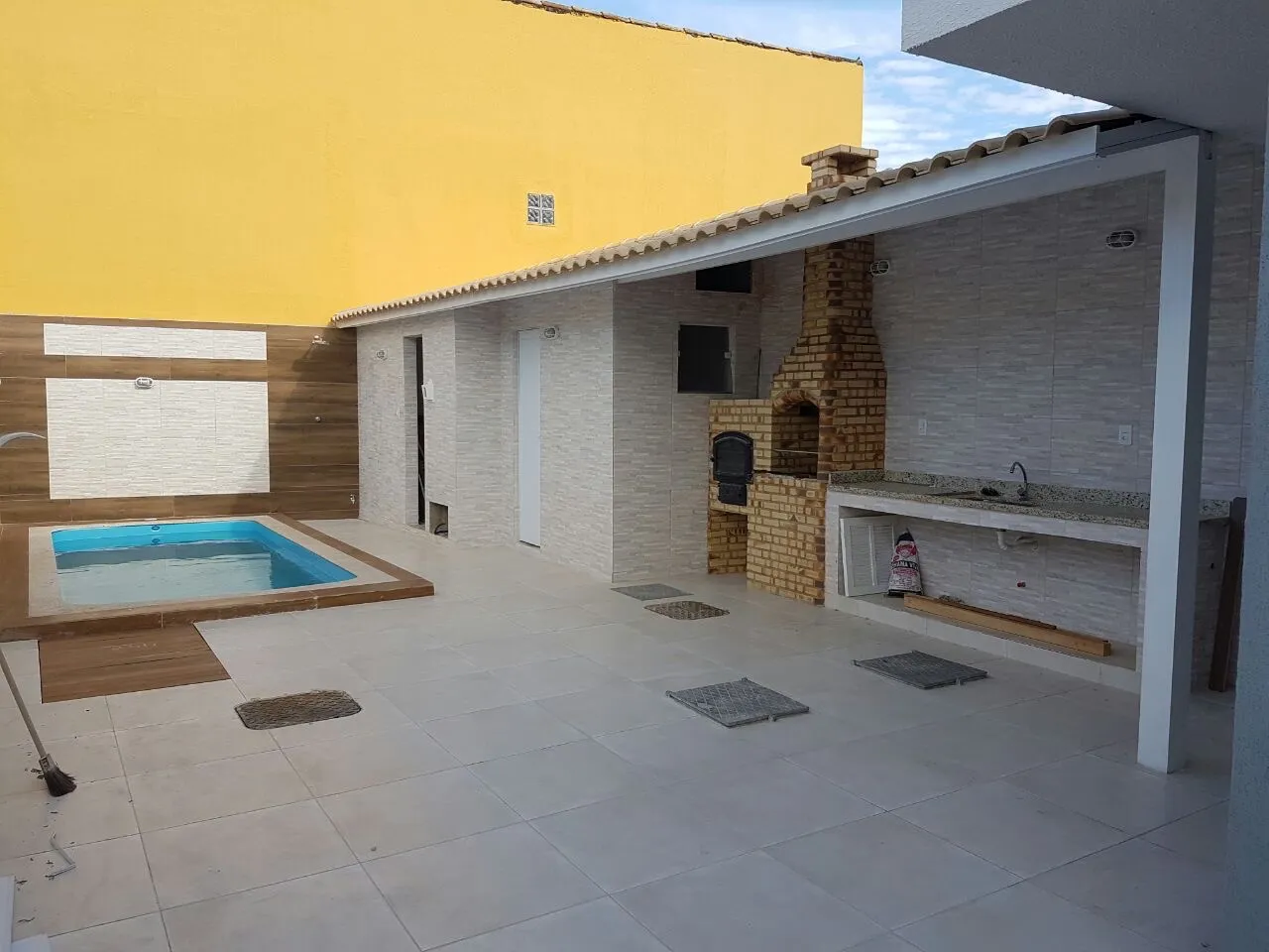 Imagem Casa com 3 Quartos à Venda, em Costazul - Rio das Ostras Imagem Casa com 3 Quartos à Venda, em Costazul - Rio das Ostras