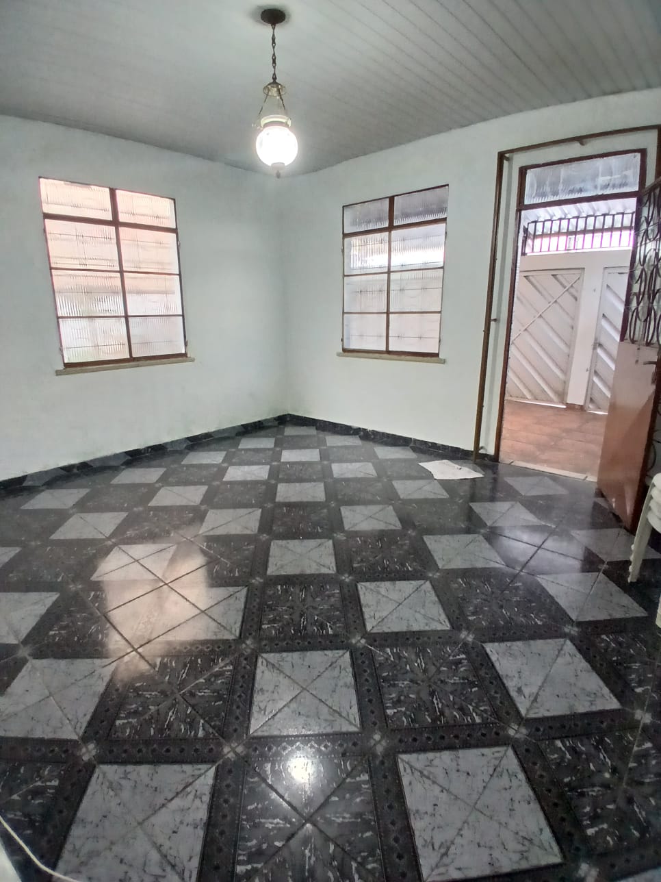 Imagem Casa com 2 Quartos à Venda, 140 m² em Praça 14 de Janeiro - Manaus Imagem Casa com 2 Quartos à Venda, 140 m² em Praça 14 de Janeiro - Manaus