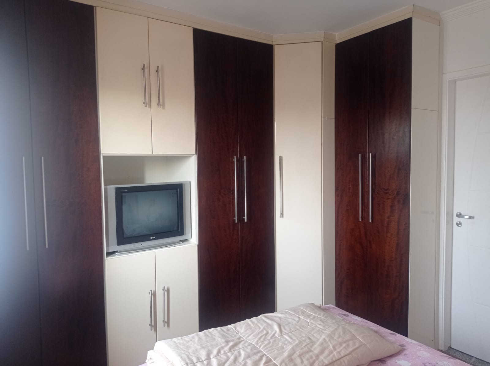 Imagem Apartamento com 3 Quartos à Venda, 76 m²em Jardim Bontempo - Taboão da Serra