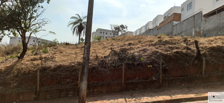 Imagem Terreno à Venda, 2.162 m² em Chácaras Cotia - Contagem
