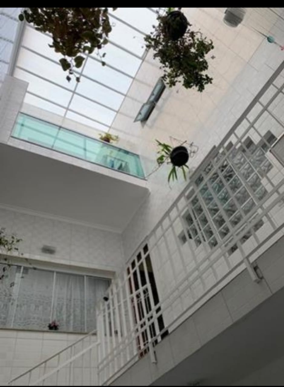 Imagem Sobrado com 3 Quartos à Venda, 196 m²em Rudge Ramos - São Bernardo do Campo Imagem Sobrado com 3 Quartos à Venda, 196 m²em Rudge Ramos - São Bernardo do Campo