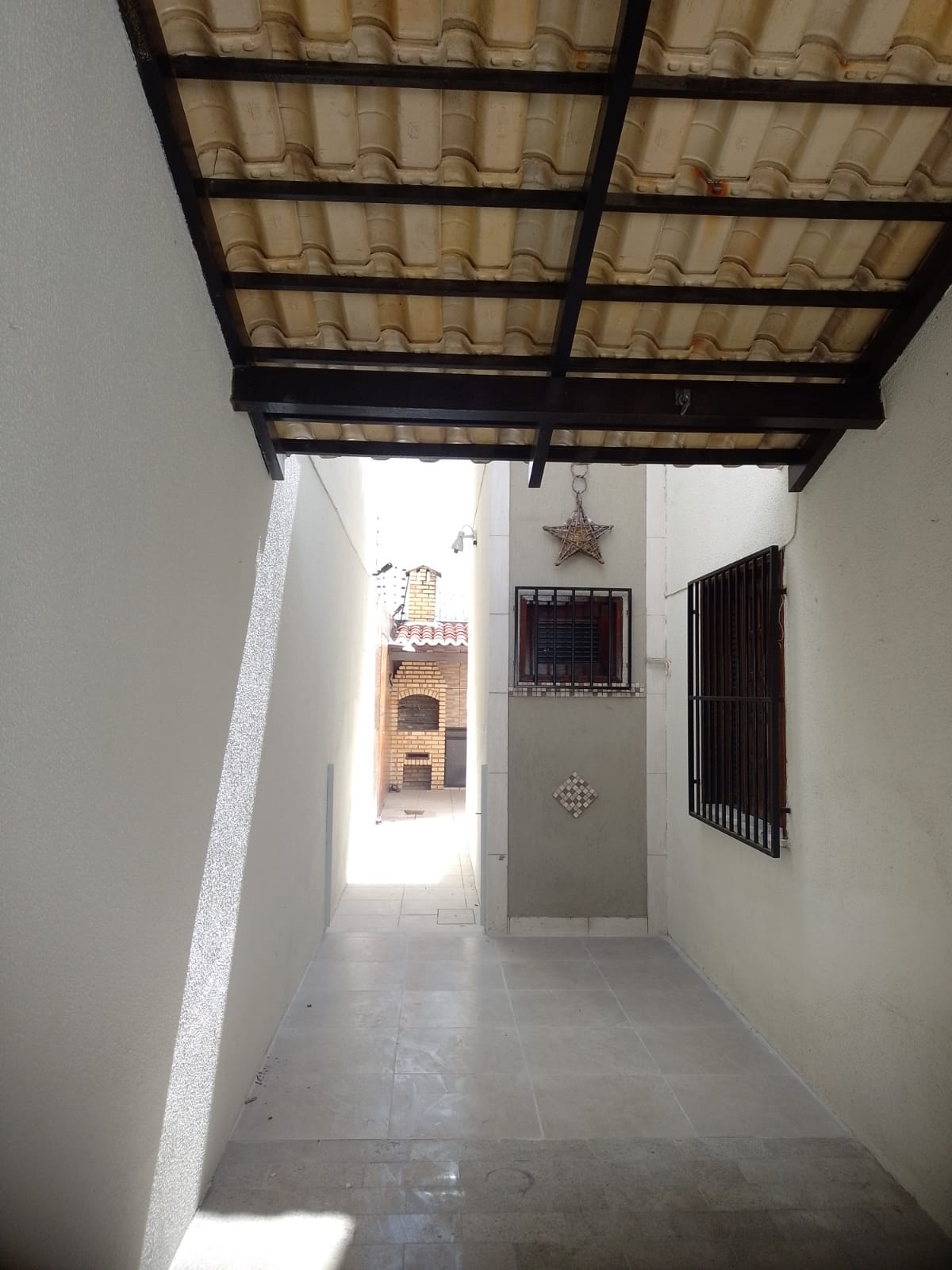 Imagem Casa com 3 Quartos à Venda, 110 m²em Itaperi - Fortaleza Imagem Casa com 3 Quartos à Venda, 110 m²em Itaperi - Fortaleza