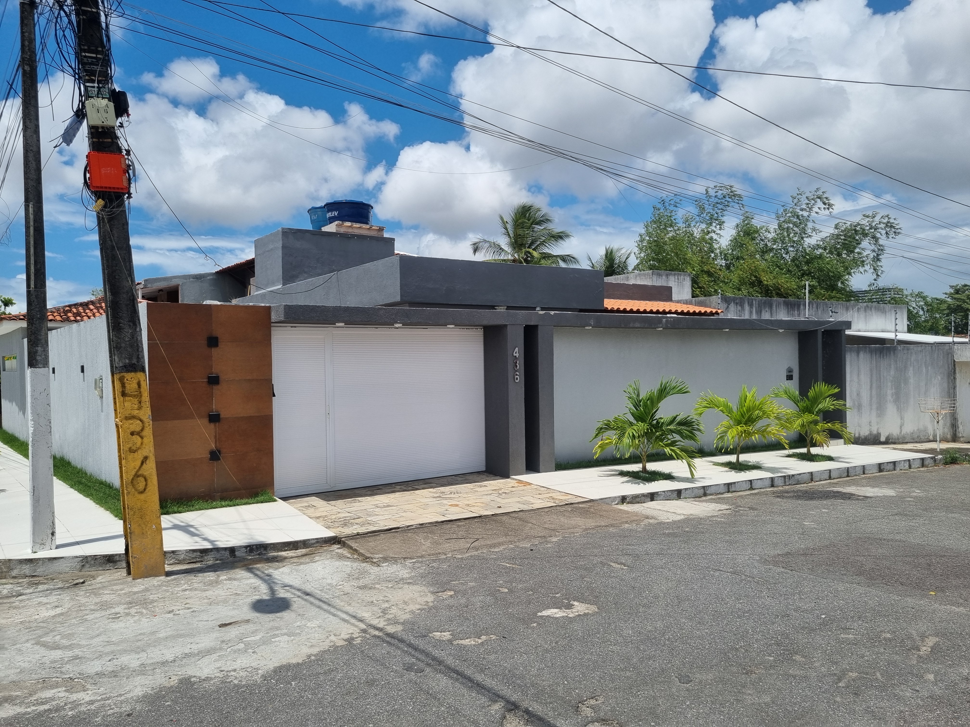 Imagem Casa com 4 Quartos à Venda, 282 m² em Gruta de Lourdes - Maceió Imagem Casa com 4 Quartos à Venda, 282 m² em Gruta de Lourdes - Maceió