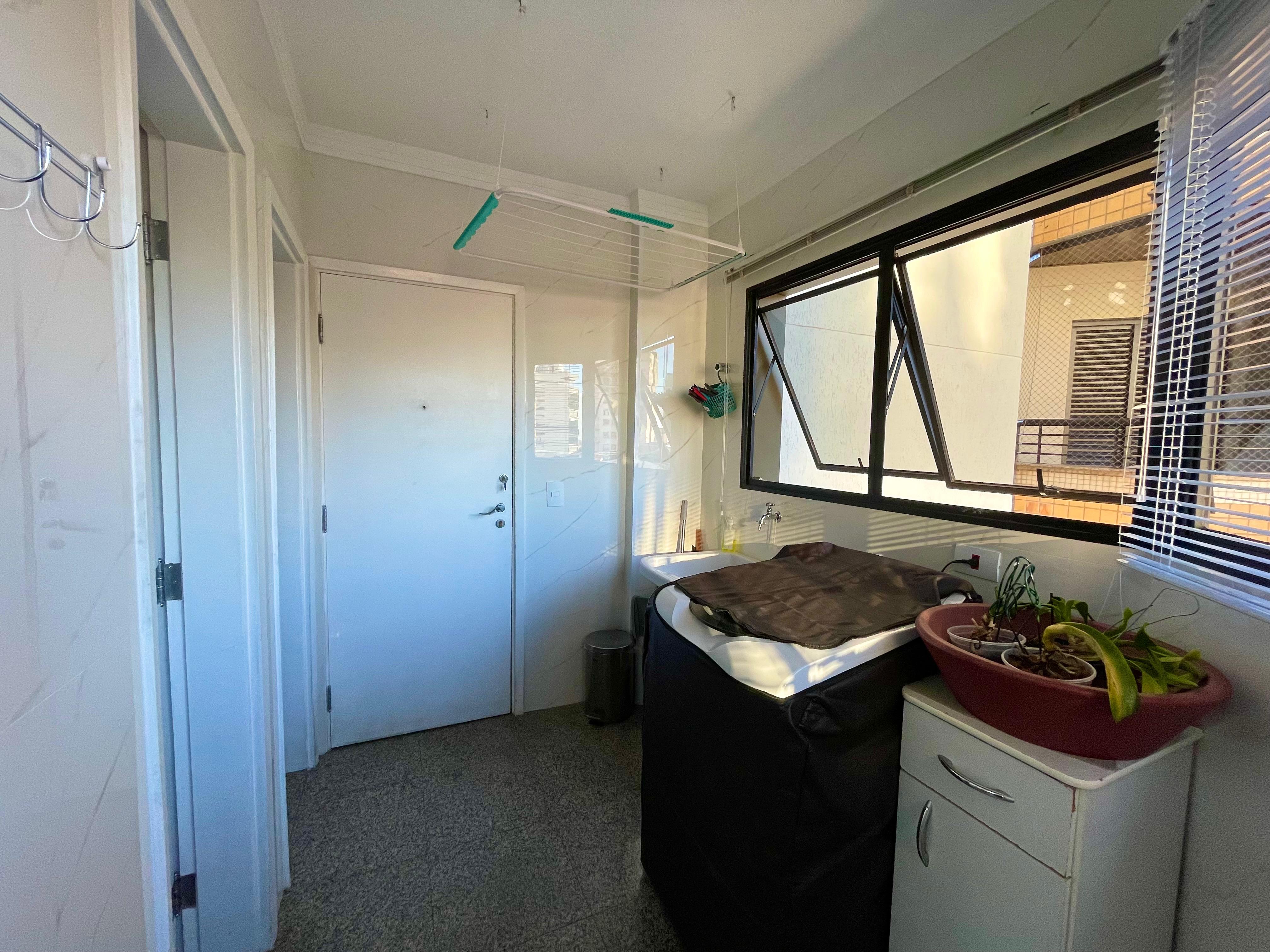 Imagem Apartamento com 3 Quartos à Venda, 145 m²em Centro - Marília