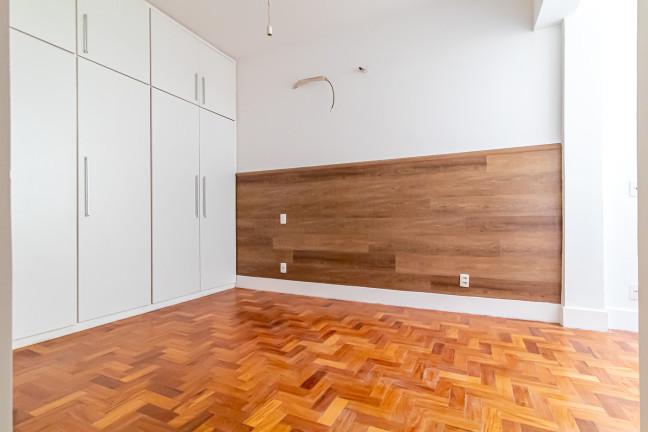 Imagem Apartamento com 3 Quartos à Venda,  em Laranjeiras - Rio de Janeiro
