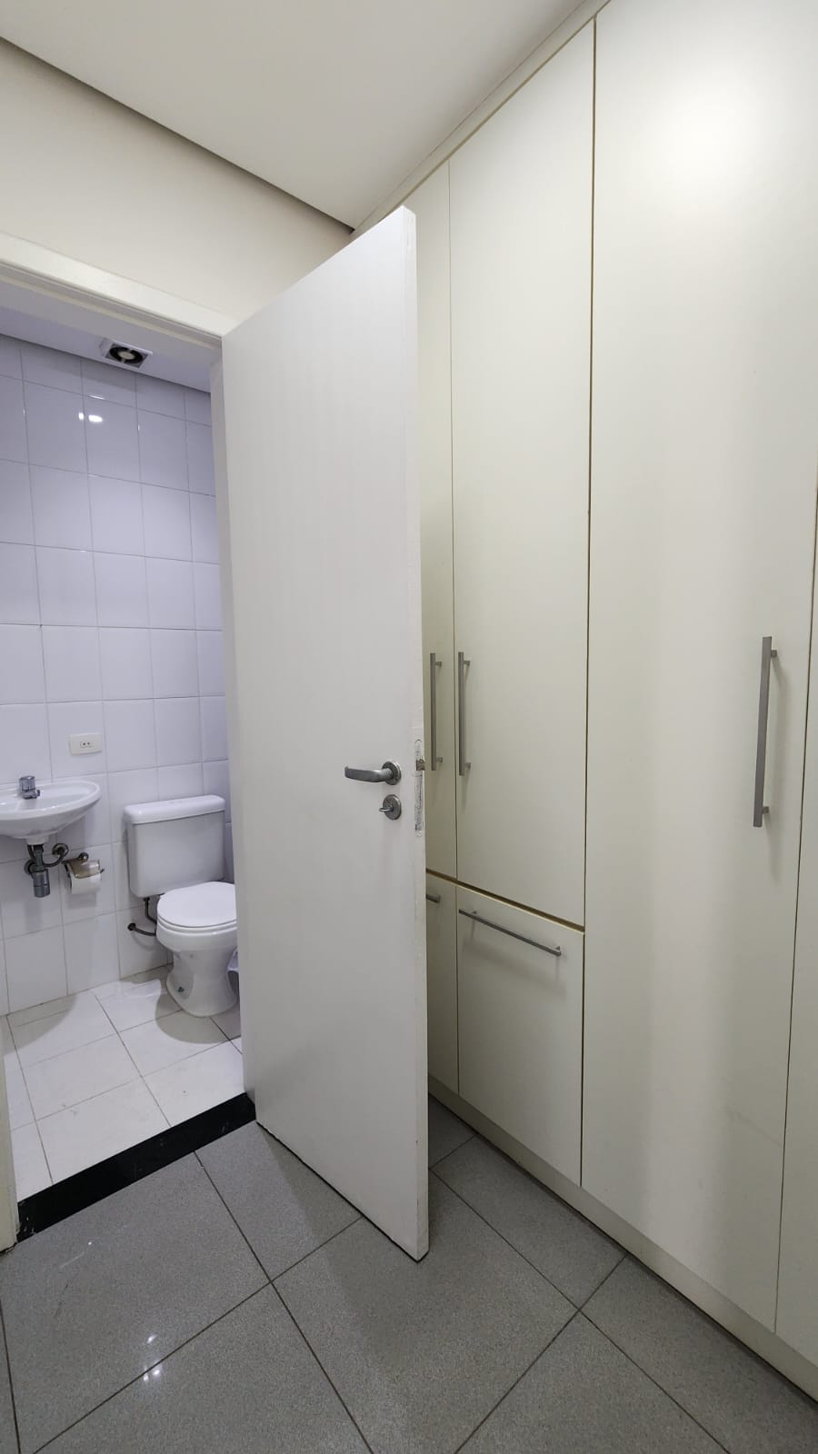 Imagem Apartamento com 3 Quartos para Alugar, 160 m²em Boqueirão - Santos Imagem Apartamento com 3 Quartos para Alugar, 160 m²em Boqueirão - Santos