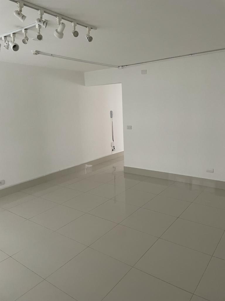 Imagem Sala Comercial à Venda, 135 m²em Jardim Paulista - São Paulo