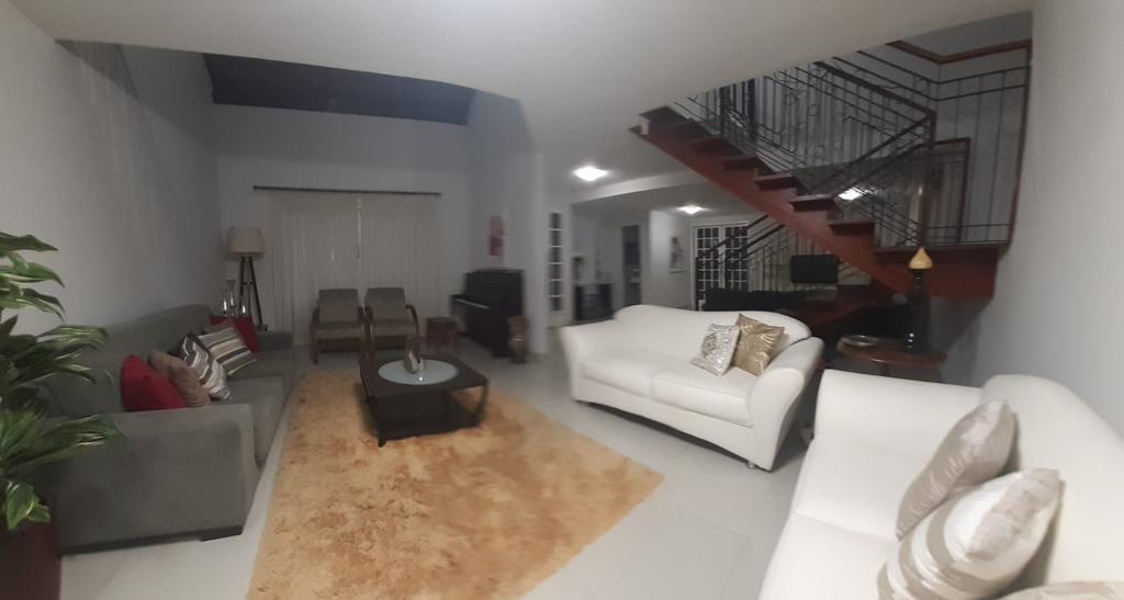Imagem Casa com 6 Quartos à Venda, 276 m²em Santa Mônica - Florianópolis