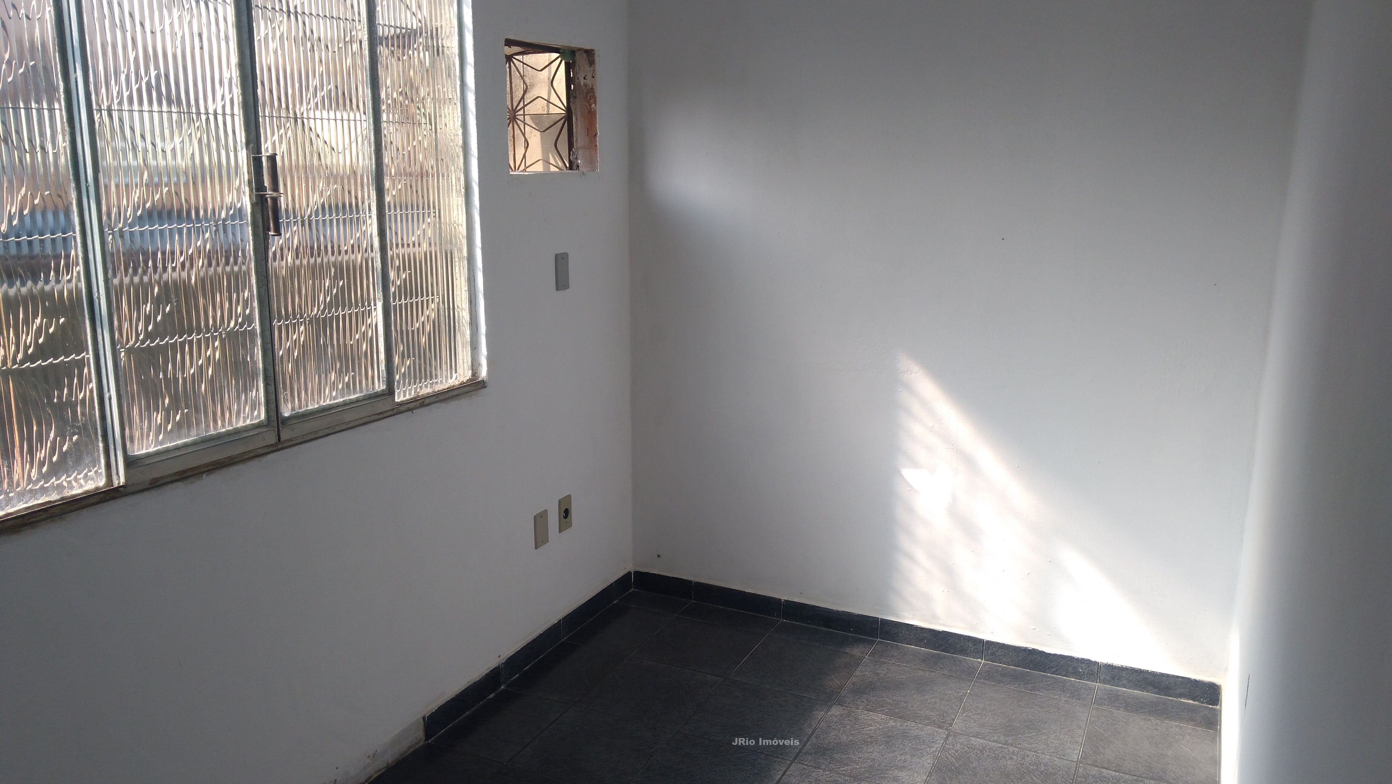 Imagem Casa com 4 Quartos à Venda, 196 m² em Bangu - Rio de Janeiro