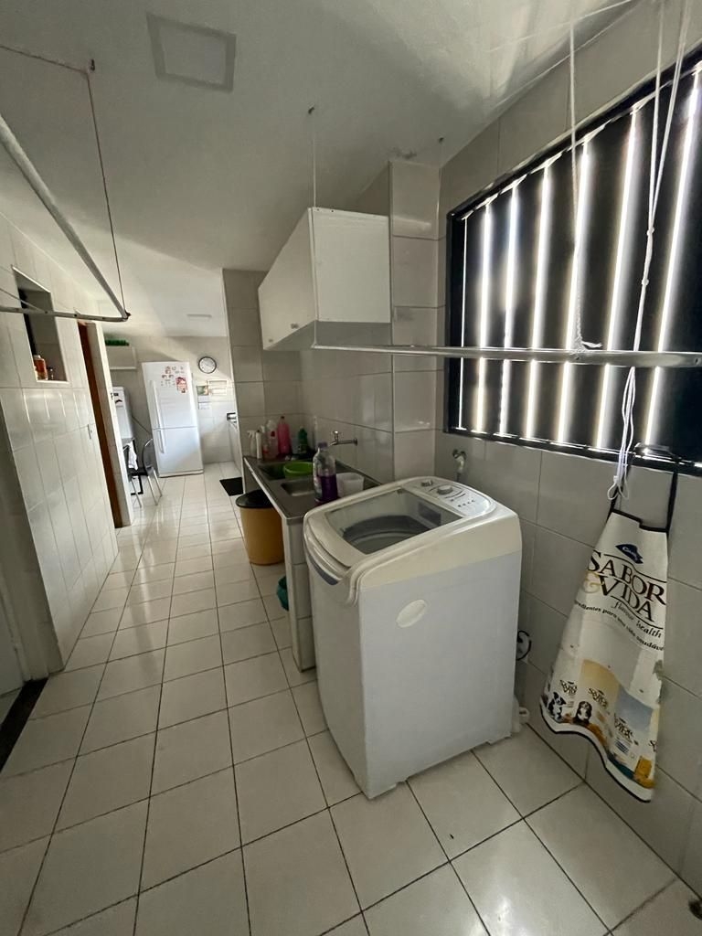 Imagem Apartamento com 3 Quartos à Venda, 225 m²em Meireles - Fortaleza