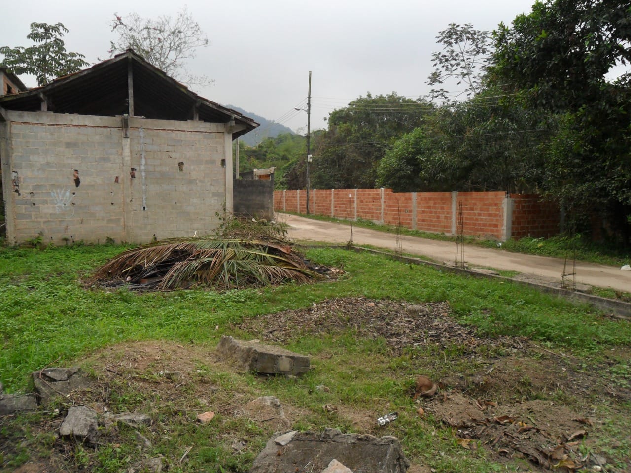 Imagem Terreno à Venda, 600 m²em Campo Grande - Rio de Janeiro Imagem Terreno à Venda, 600 m²em Campo Grande - Rio de Janeiro