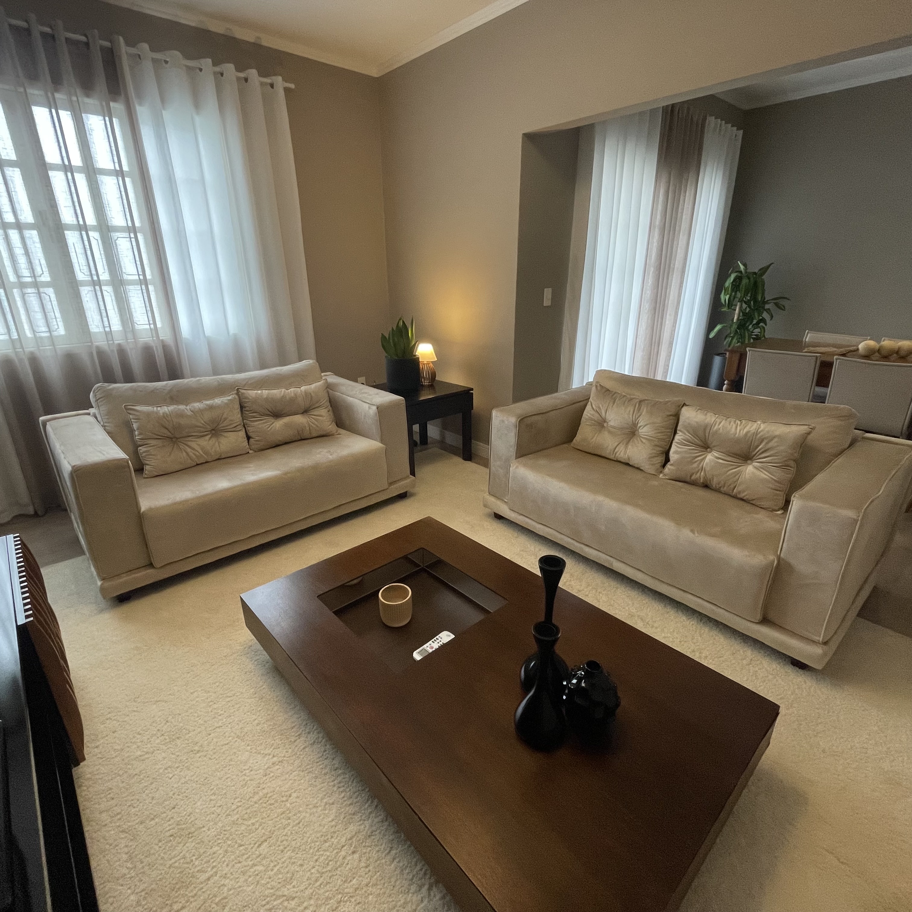 Imagem Sobrado com 3 Quartos à Venda, 280 m²em Jardim Iririú - Joinville