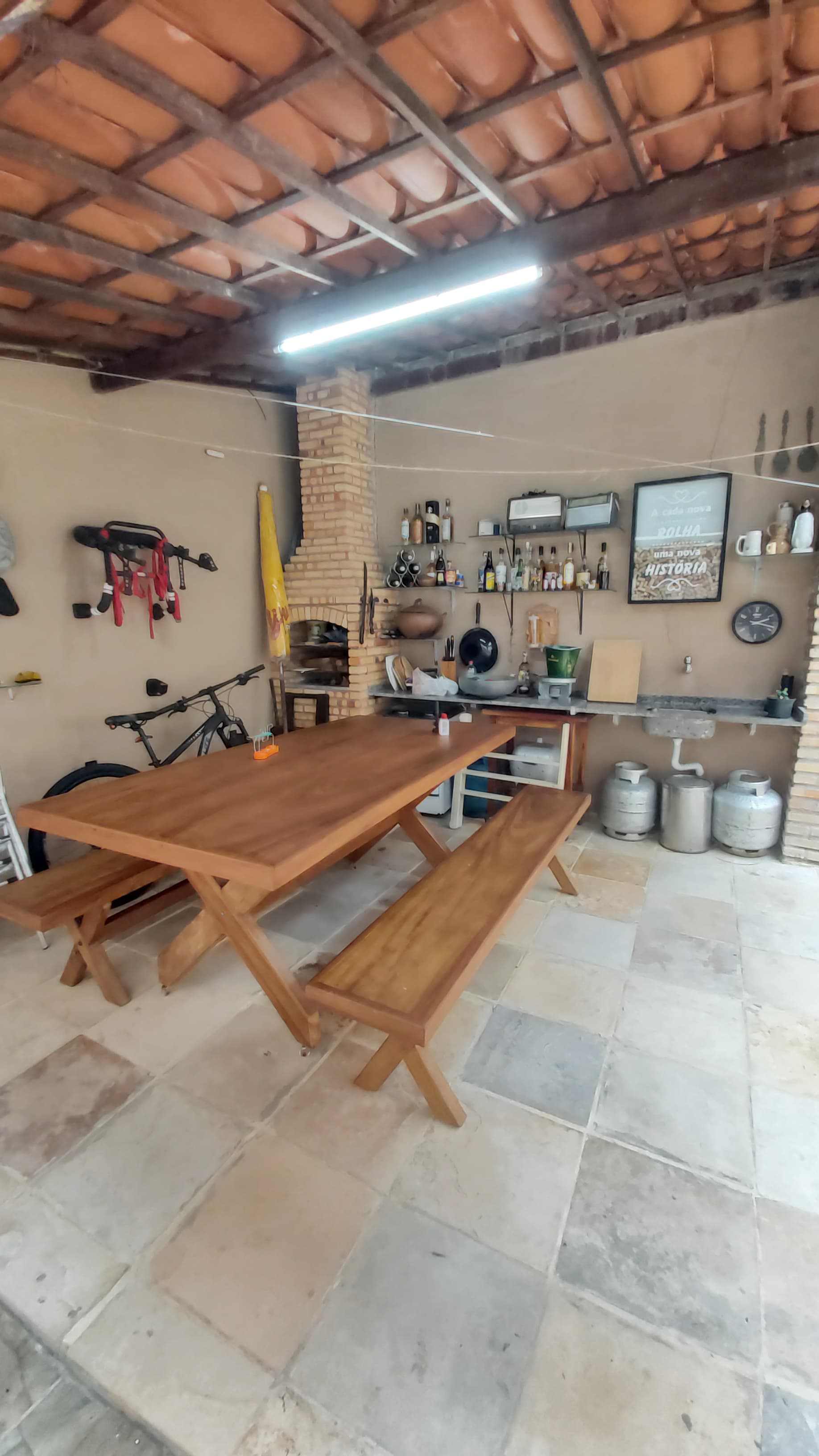 Imagem Casa com 3 Quartos à Venda, 180 m² em Cidade dos Funcionários - Fortaleza Imagem Casa com 3 Quartos à Venda, 180 m² em Cidade dos Funcionários - Fortaleza