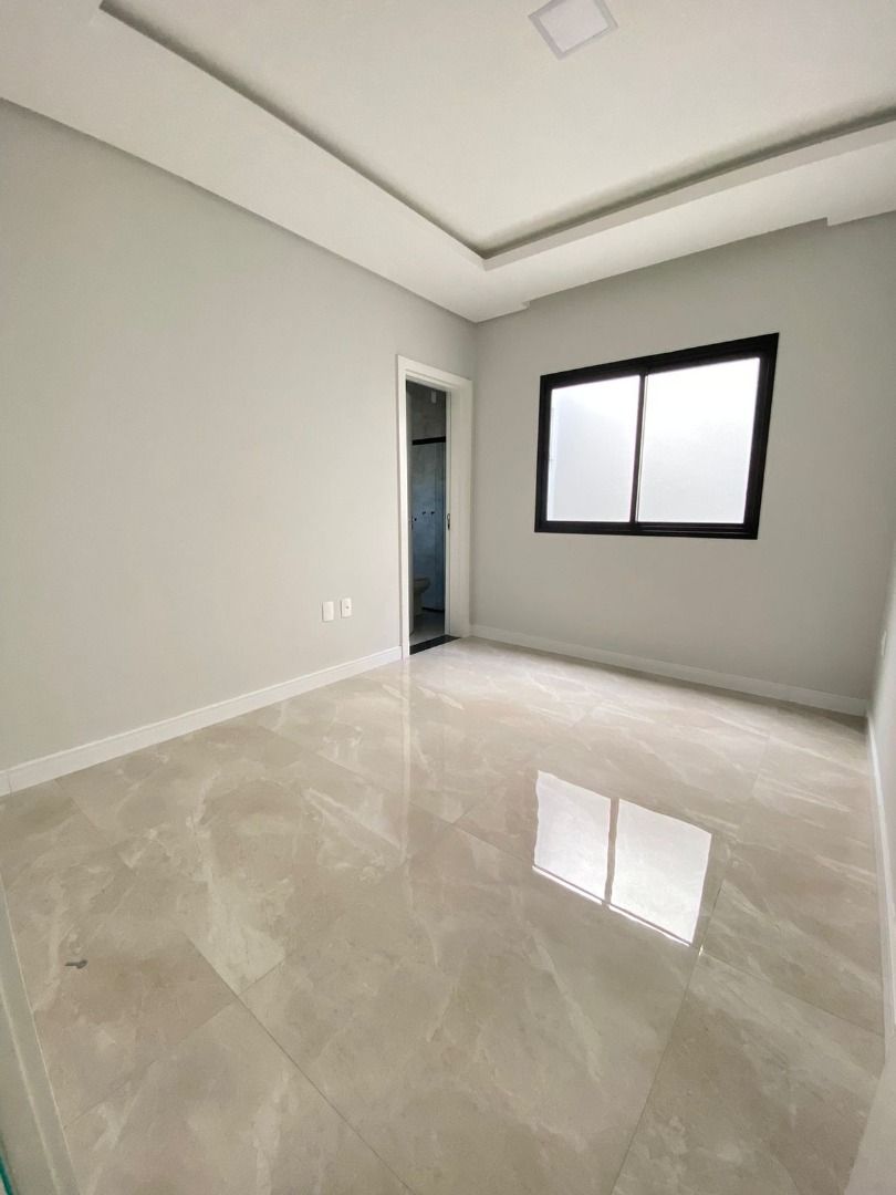 Imagem Sobrado com 3 Quartos à Venda, 90 m²em Areias - Tijucas Imagem Sobrado com 3 Quartos à Venda, 90 m²em Areias - Tijucas