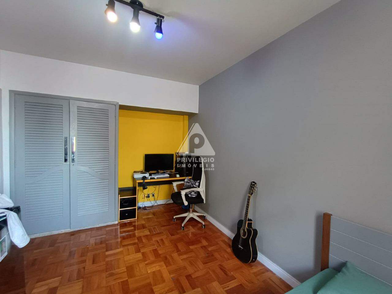 Imagem Cobertura com 4 Quartos à Venda, 260 m²em Copacabana - Rio de Janeiro