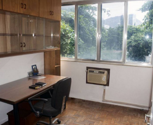 Imagem Apartamento com 2 Quartos à Venda, 61 m² em Botafogo - Rio De Janeiro Imagem Apartamento com 2 Quartos à Venda, 61 m² em Botafogo - Rio De Janeiro