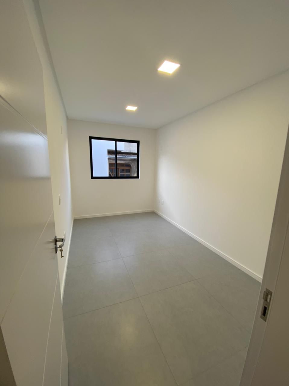 Imagem Sobrado com 3 Quartos à Venda, 144 m²em Nações - Balneário Camboriú