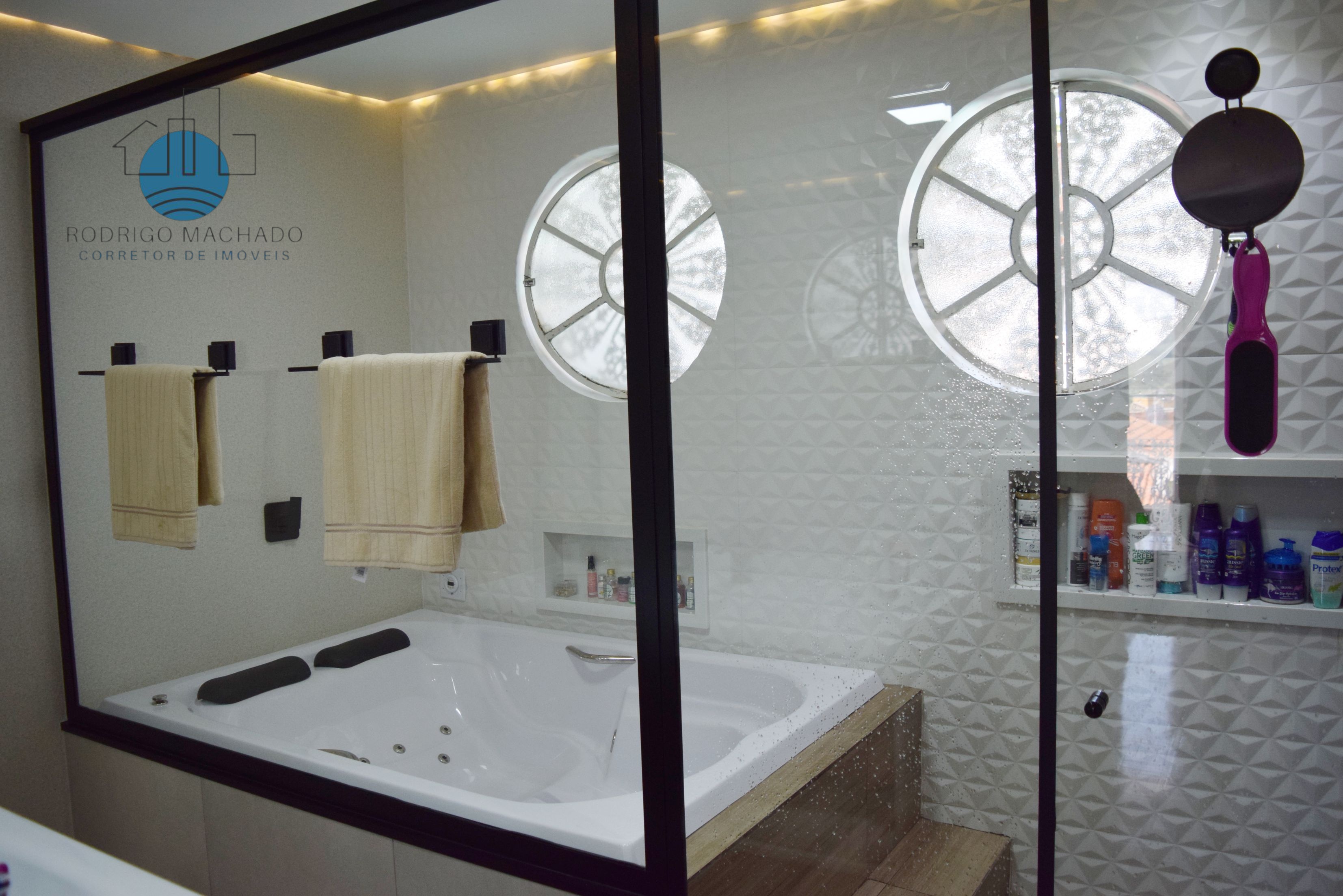 Imagem Sobrado com 4 Quartos à Venda, 395 m² em Vila Rica - Atibaia Imagem Sobrado com 4 Quartos à Venda, 395 m² em Vila Rica - Atibaia