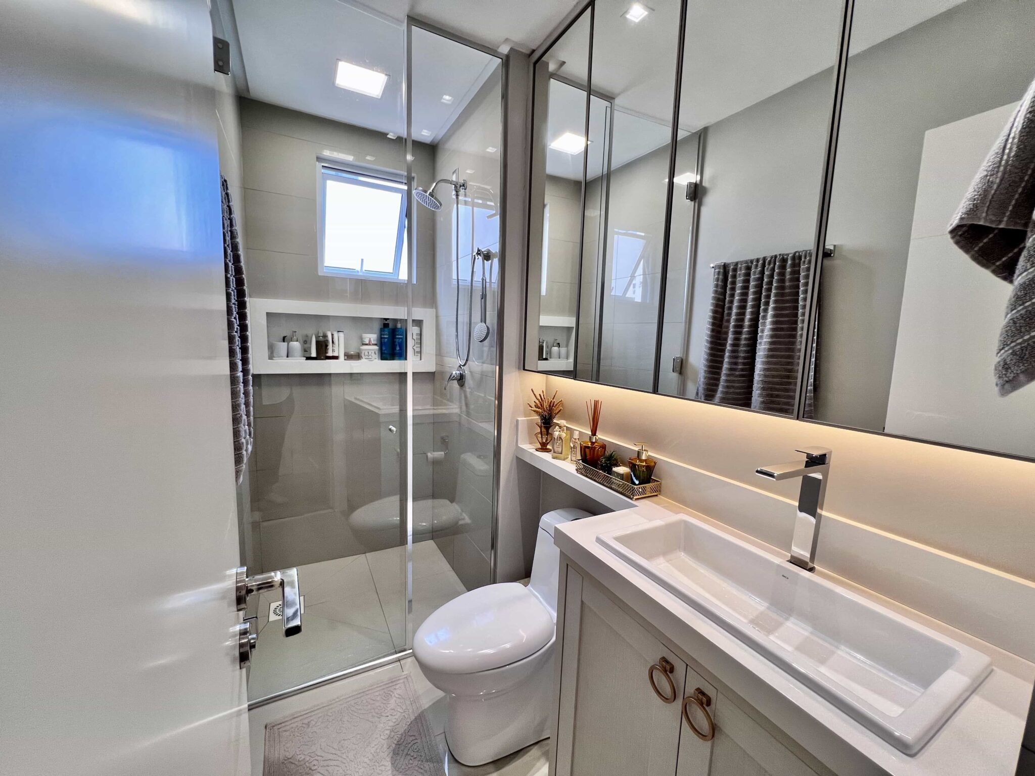 Imagem Apartamento com 4 Quartos à Venda, 137 m²em Centro - Balneário Camboriú