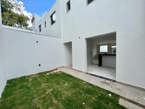 Imagem Casa com 3 Quartos à Venda, 141 m² em Santa Amélia - Belo Horizonte