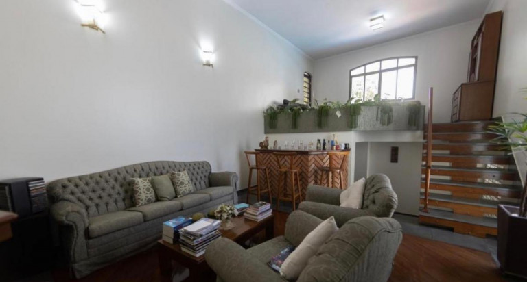 Imagem Casa com 5 Quartos à Venda, 450 m² em Quarta Parada - São Paulo
