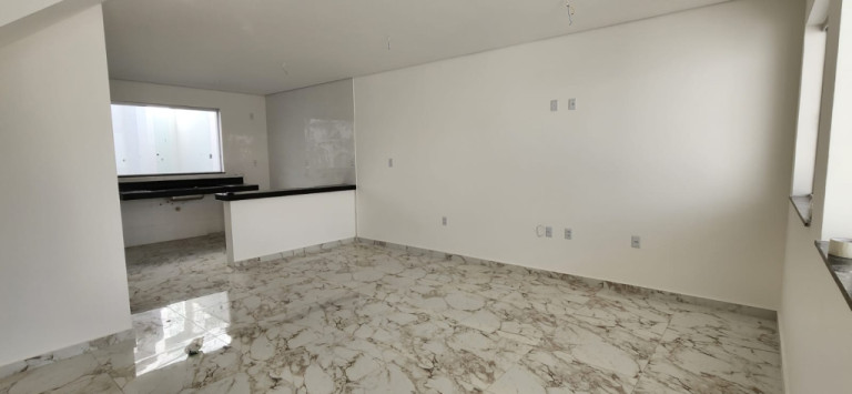 Imagem Casa com 4 Quartos à Venda, 98 m² em Centro - Xangri-Lá Imagem Casa com 4 Quartos à Venda, 98 m² em Centro - Xangri-Lá