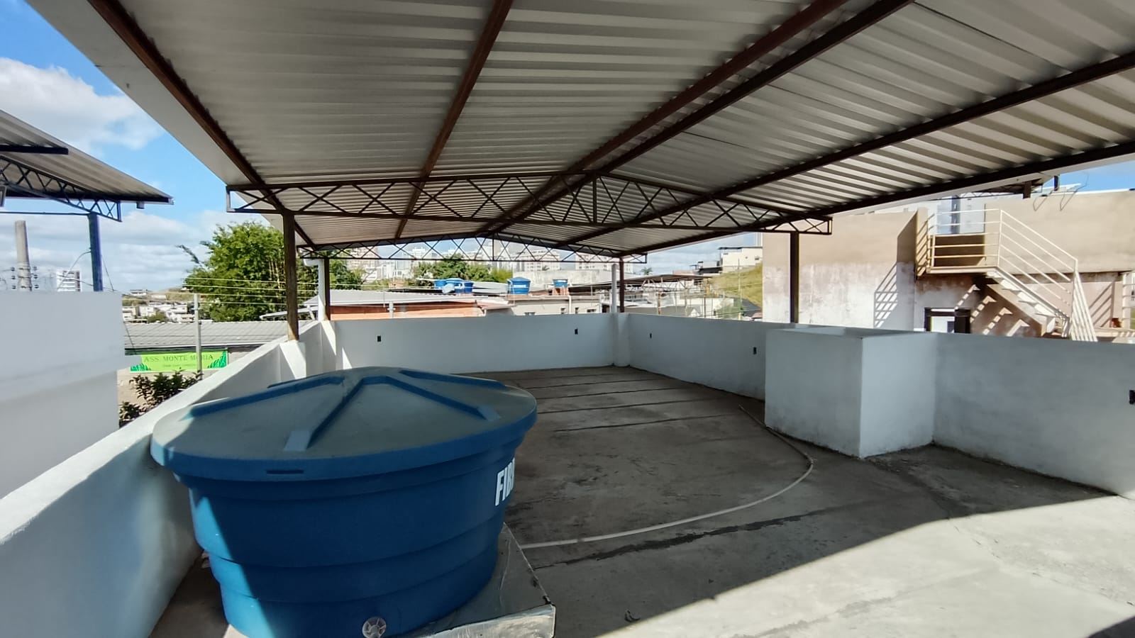 Imagem Casa com 2 Quartos à Venda, 165 m² em Santa Cecília - Juiz de Fora Imagem Casa com 2 Quartos à Venda, 165 m² em Santa Cecília - Juiz de Fora