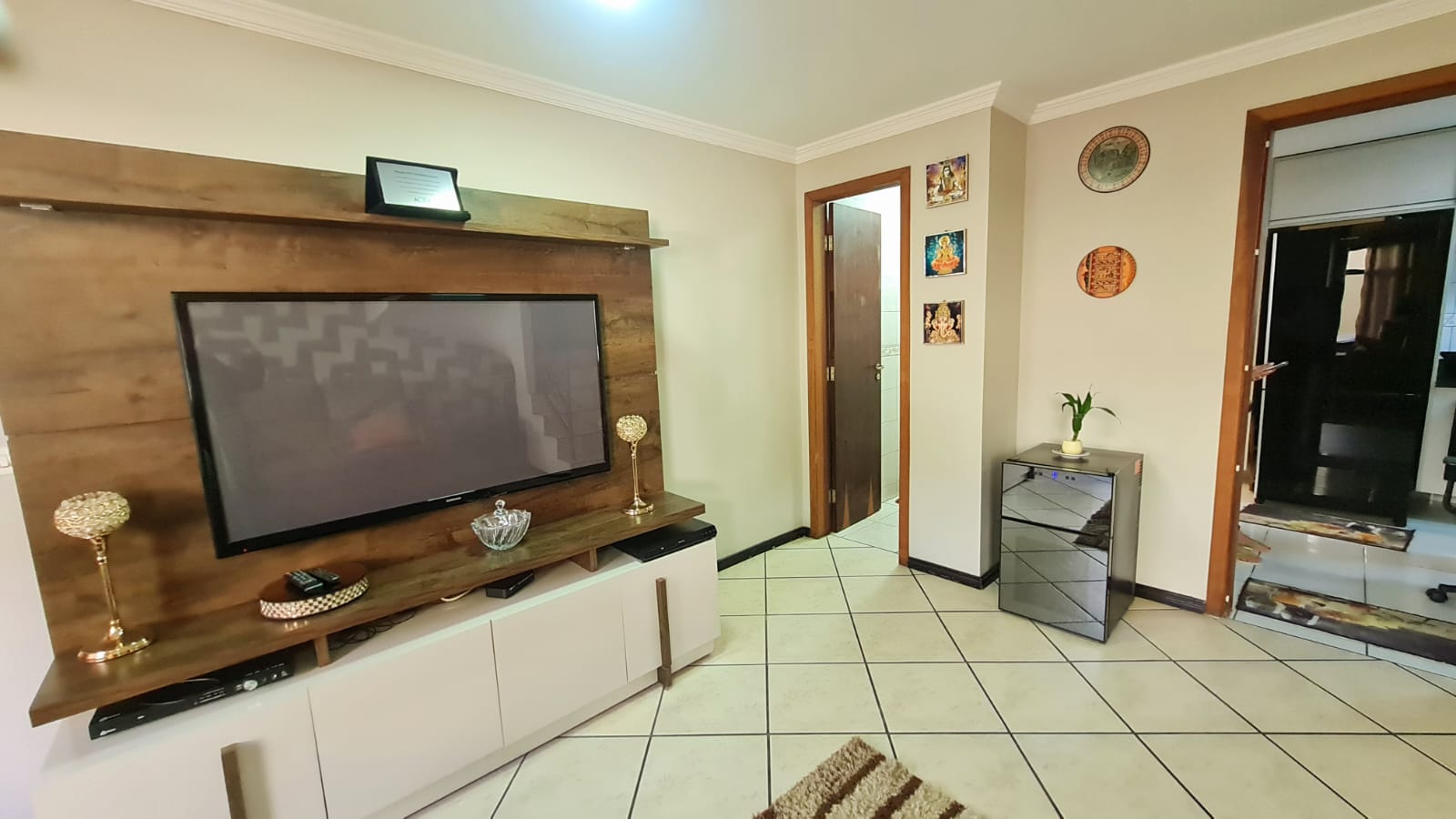 Imagem Sobrado com 4 Quartos à Venda, 160 m² em Boa Vista - Curitiba Imagem Sobrado com 4 Quartos à Venda, 160 m² em Boa Vista - Curitiba