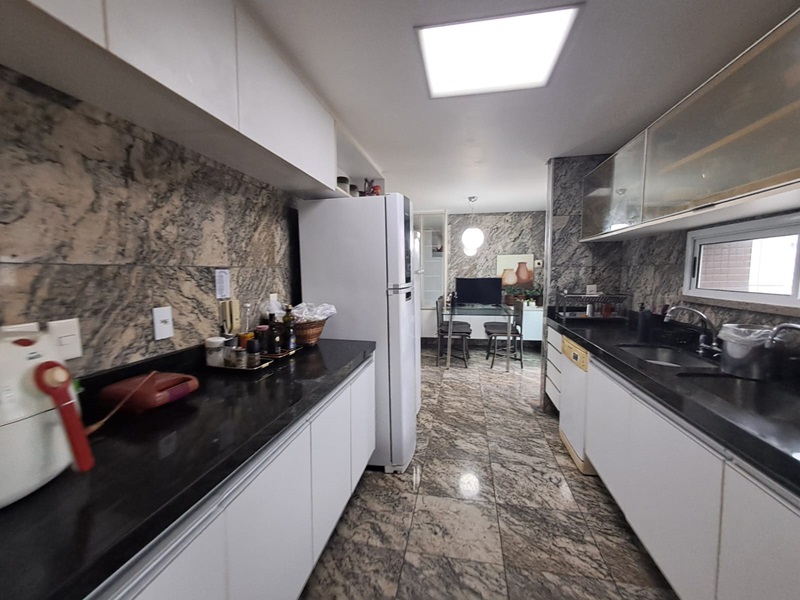 Imagem Cobertura com 4 Quartos à Venda, 518 m² em Meireles - Fortaleza