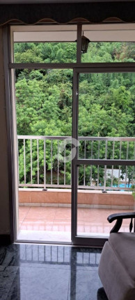 Imagem Apartamento com 2 Quartos à Venda,  em Centro - Niterói