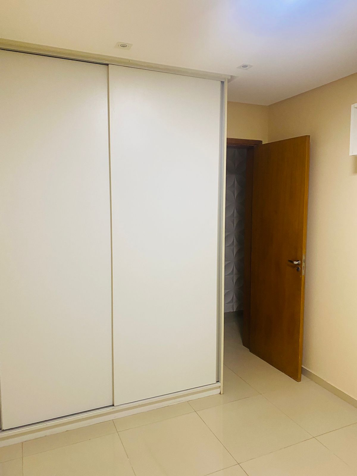 Imagem Apartamento com 2 Quartos para Alugar, em Aracuí - Lauro de Freitas