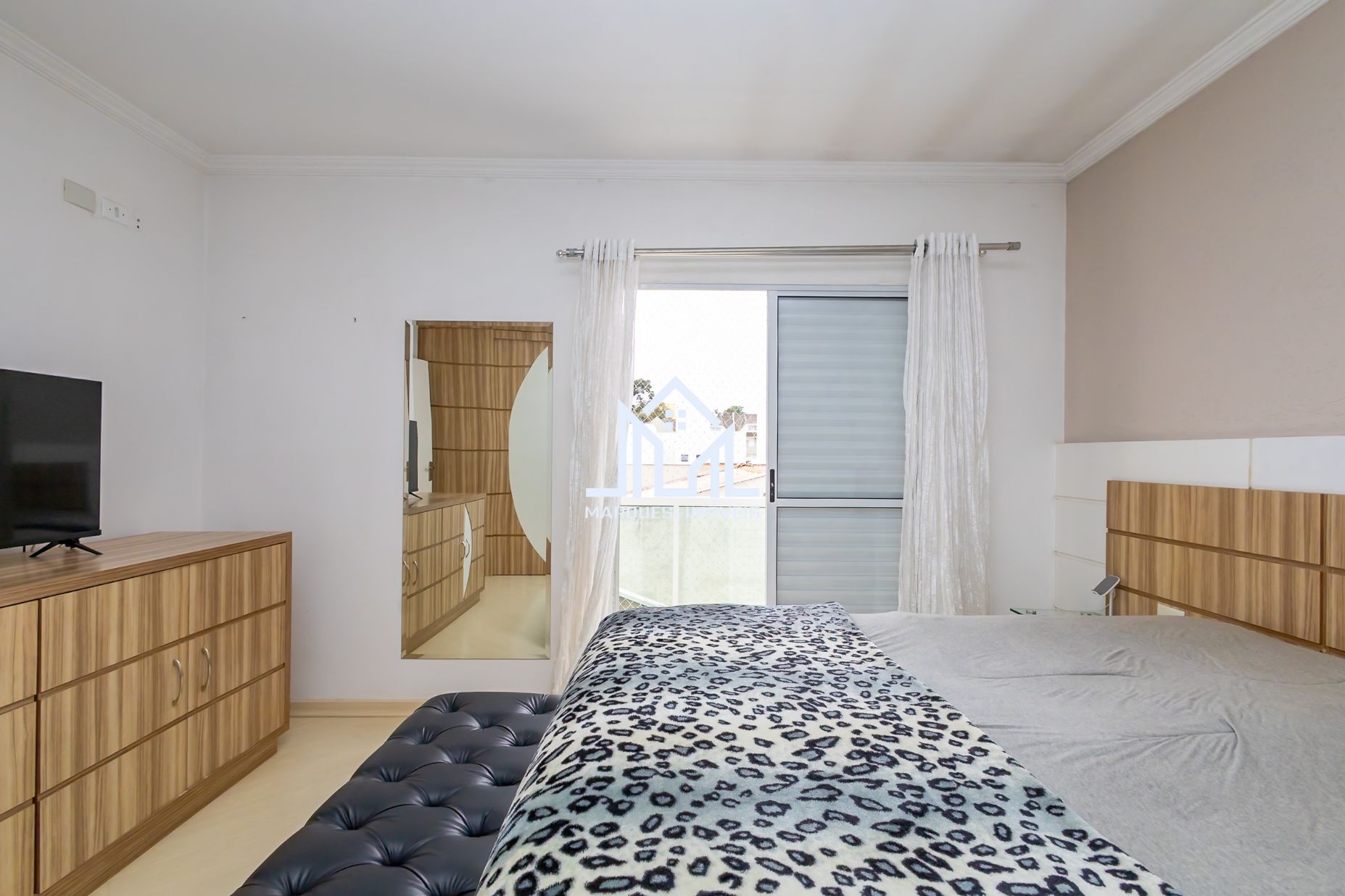 Imagem Sobrado com 3 Quartos à Venda, 172 m² em Santa Felicidade - Curitiba