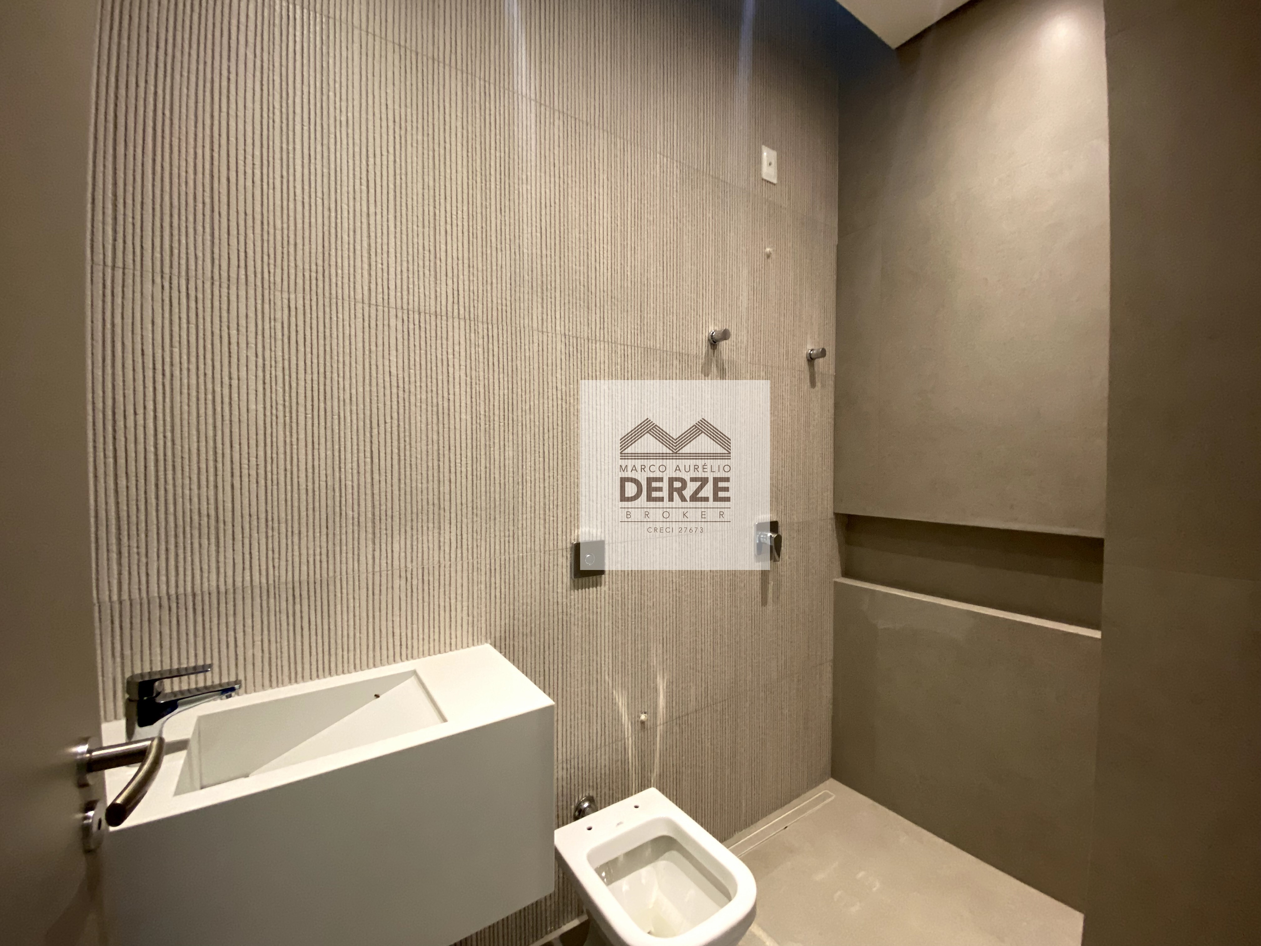 Imagem Casa com 3 Quartos à Venda, 240 m²em Jardim Inconfidência - Uberlândia Imagem Casa com 3 Quartos à Venda, 240 m²em Jardim Inconfidência - Uberlândia