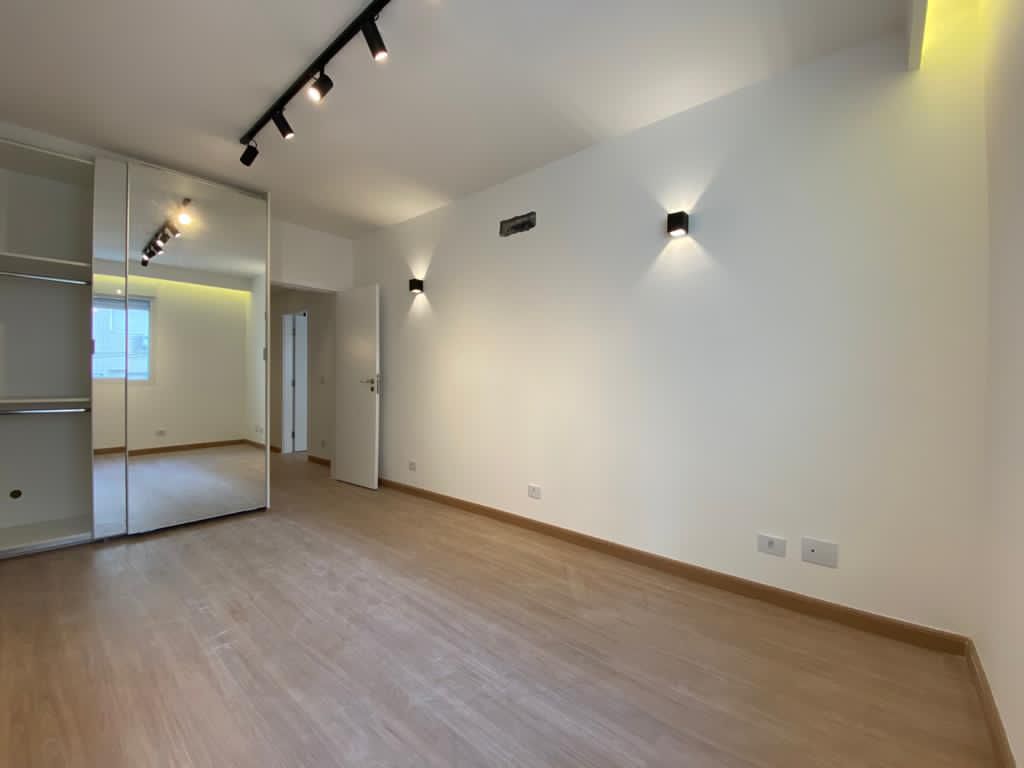 Imagem Apartamento com 3 Quartos à Venda ou Locação, 127 m²em Gonzaga - Santos