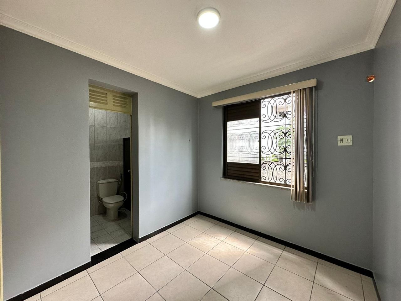 Imagem Casa com 7 Quartos à Venda ou Locação, 660 m²em Jurunas - Belém Imagem Casa com 7 Quartos à Venda ou Locação, 660 m²em Jurunas - Belém