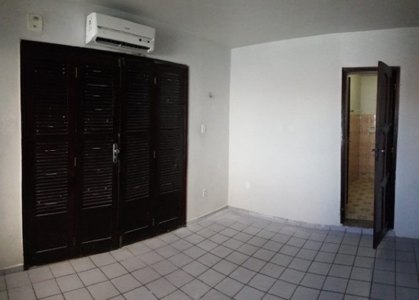 Imagem Casa com 6 Quartos à Venda, 220 m² em Curió-Utinga - Belém Imagem Casa com 6 Quartos à Venda, 220 m² em Curió-Utinga - Belém
