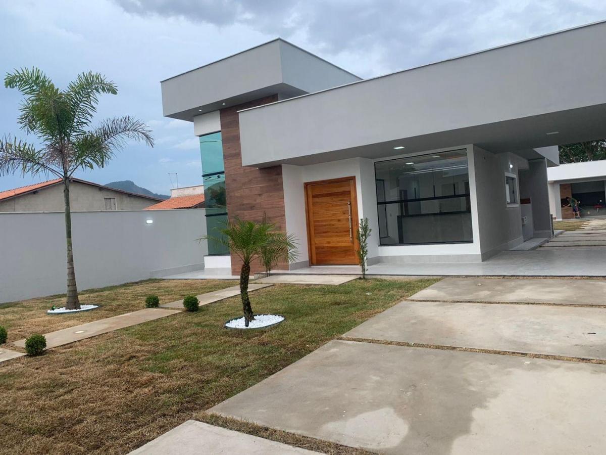 Imagem Casa com 3 Quartos à Venda, 131 m²em Campo Grande - Rio de Janeiro Imagem Casa com 3 Quartos à Venda, 131 m²em Campo Grande - Rio de Janeiro