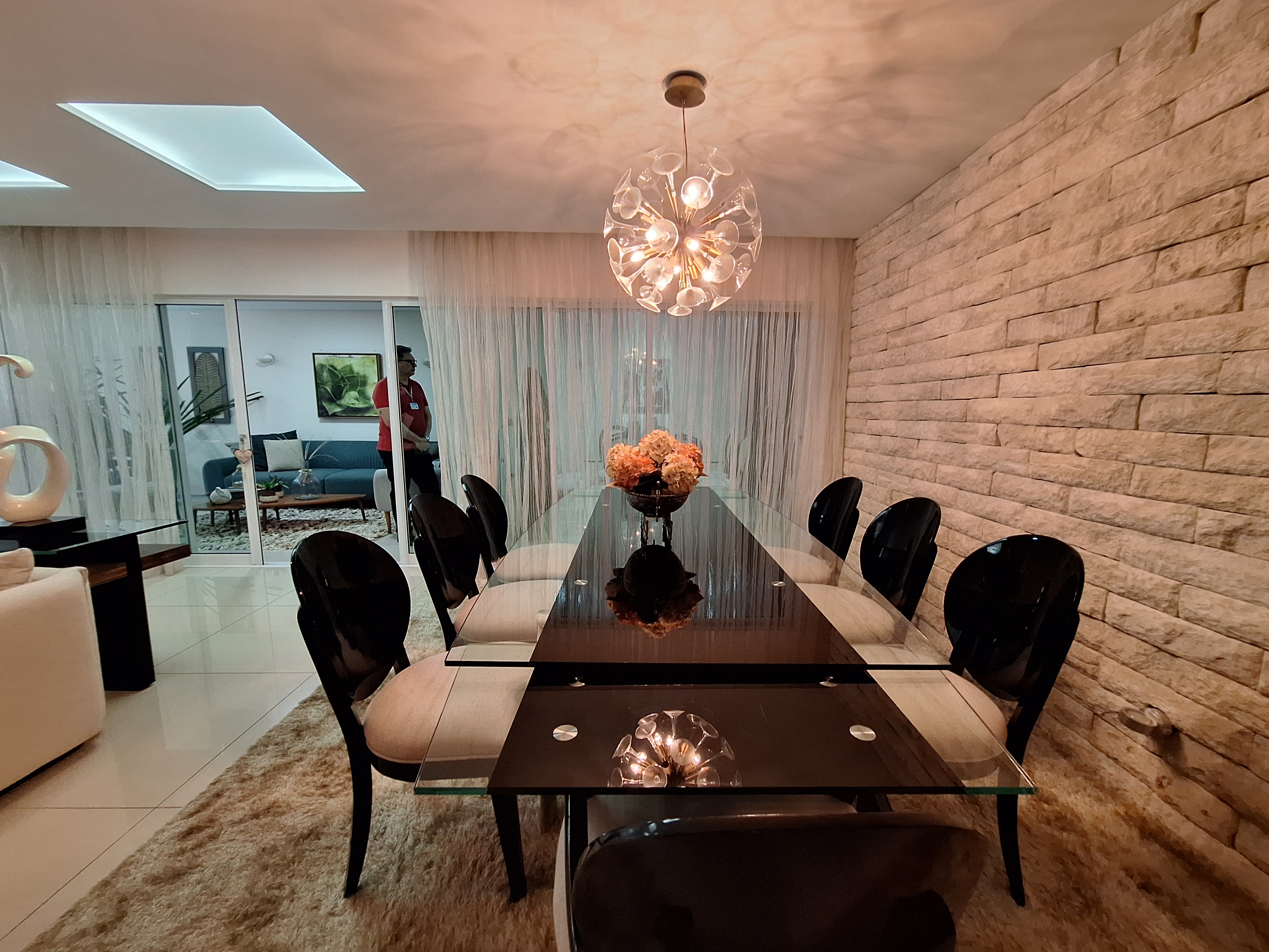 Imagem Casa de Condomínio com 4 Quartos à Venda, 242 m²em De Lourdes - Fortaleza