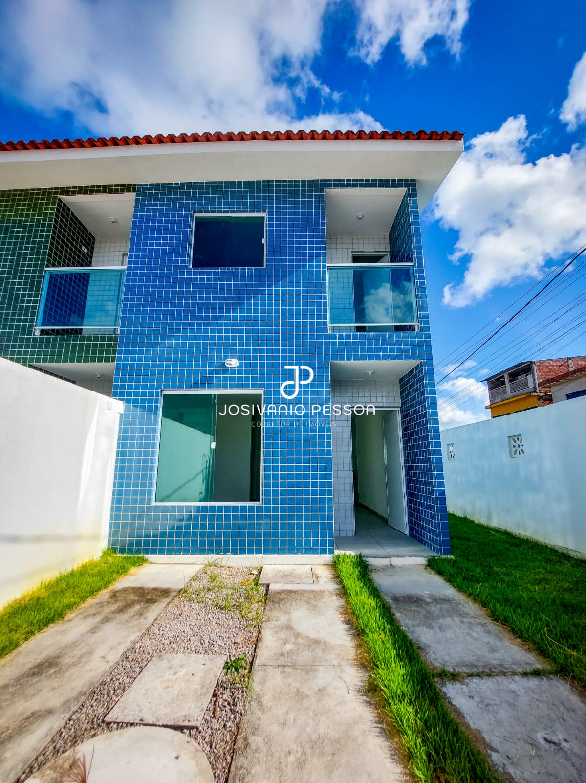 Casa com 2 Quartos à Venda, 70 m²em Garapu - Cabo de Santo Agostinho