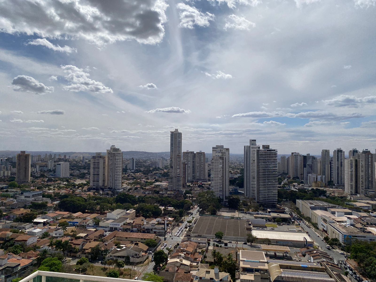 Imagem Cobertura com 4 Quartos à Venda, 291 m²em Setor Bueno - Goiânia