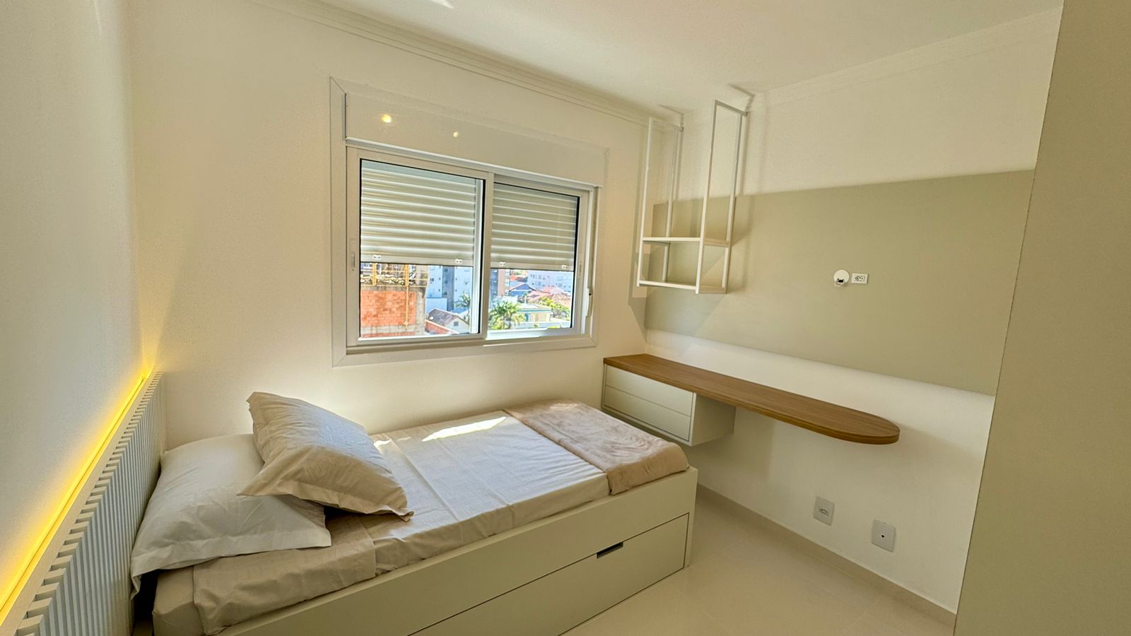 Imagem Casa de Condomínio com 4 Quartos à Venda, 214 m²em centro - Tramandaí Imagem Casa de Condomínio com 4 Quartos à Venda, 214 m²em centro - Tramandaí